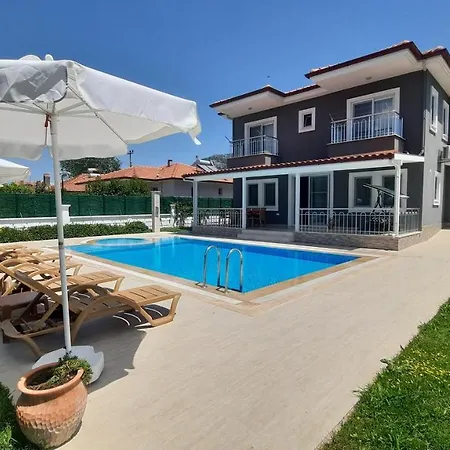 Ema Villa *